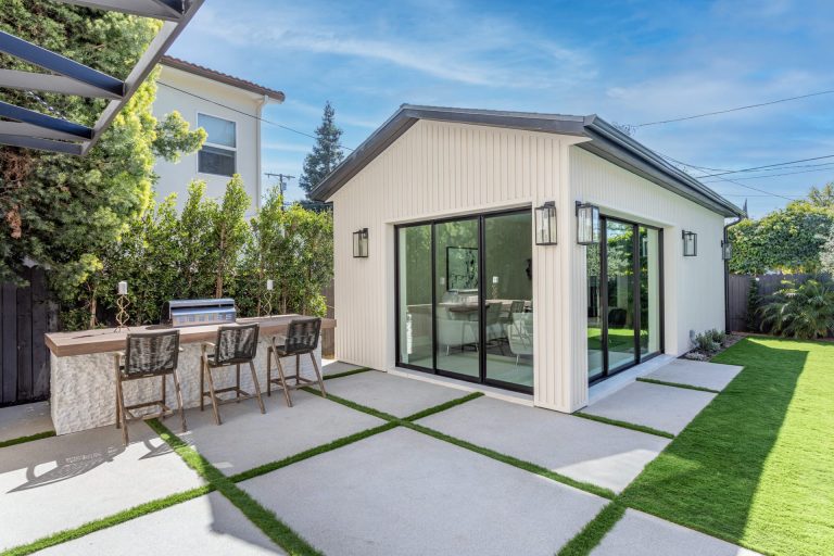 Addison St. Valley Village, CA