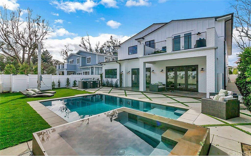 Ledge Ave. Toluca Lake, CA