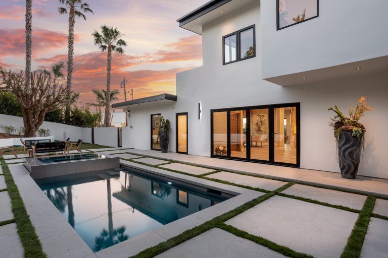 Sea Vista, Los Angeles, CA